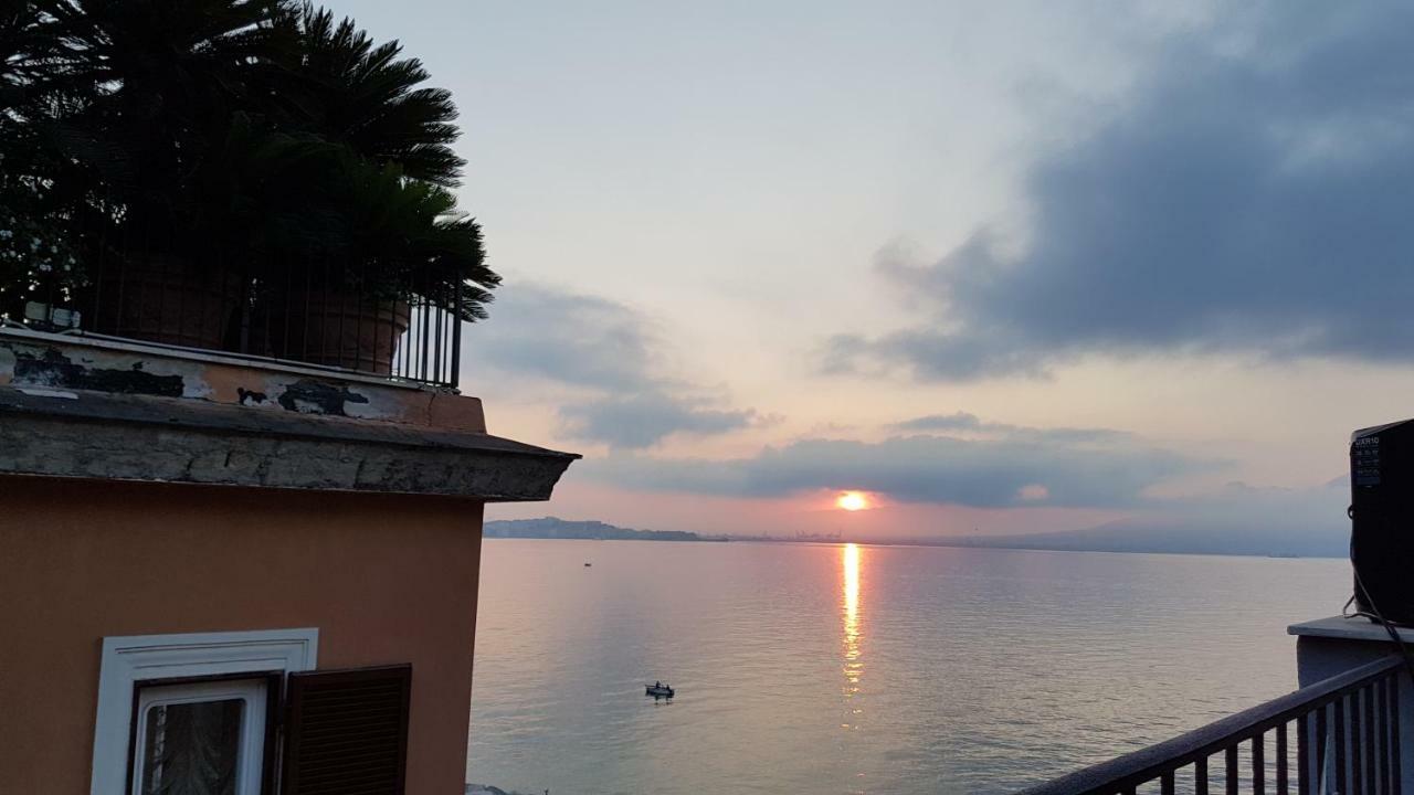 Il Salotto Di Nonna Cornelia 2 Hotel Naples Exterior photo